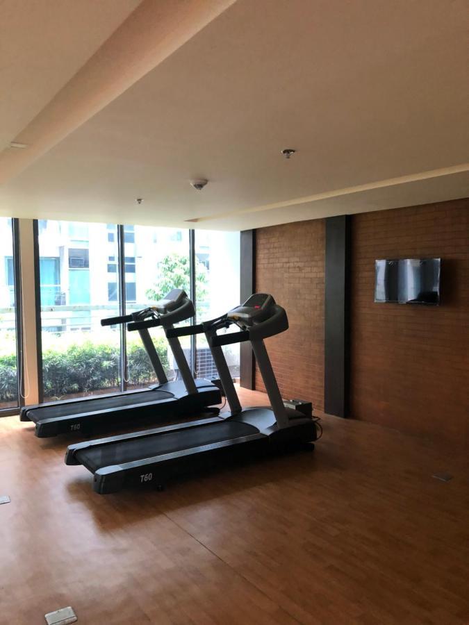 Robles' Unit At 81 Newport Boulevard Manilla Buitenkant foto